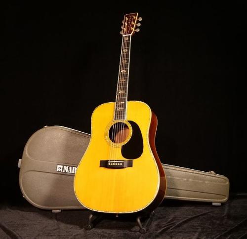 Martin D-45【1970年製 ジャーマンスプルーストップ オリジナルフィニッシュの極上モノが入荷しました! あの頃の夢を叶えませんか?】解説試奏動画ご覧下さい。