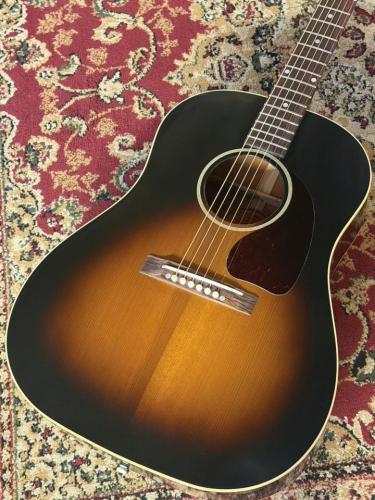 Gibson Custom Shop Historic Reissue Collection 1942 Banner J-45 Vintage Sunburst #22216002 【2026年製】