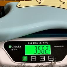Fender Limited Edition American Professional Classic Stratocaster w/the Fender Silent System, Daphne Blue_11