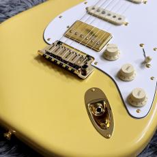 Fender Erino Yumiki Stratocaster, Rosewood Fingerboard, Yellow Pearl 弓木英梨乃シグネイチャー_3