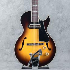 Archtop Tribute AT105 Jr Classic Sunburst / Charlie Christian Style Pickup