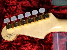 Fender Custom Shop Quilt Maple Stratocaster NOS Sapphire Blue Trans 2022_11