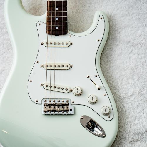 Fender FSR Made in Japan Traditional II Late 60s Stratocaster Olympic White 【3.39kg】【JD26017857】