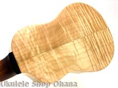 Purity Ukulele H-053] ハーフサイズ カッタウェイ カーリーメイプル_7