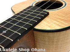 Purity Ukulele H-053] ハーフサイズ カッタウェイ カーリーメイプル_14