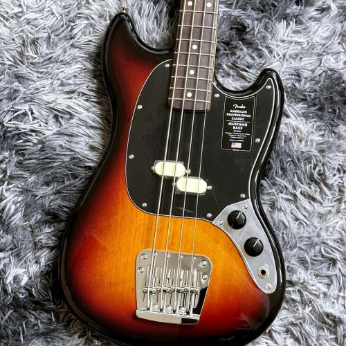 Fender American Professional Classic Mustang Bass, Rosewood, 3-Color Sunburst 【特価】