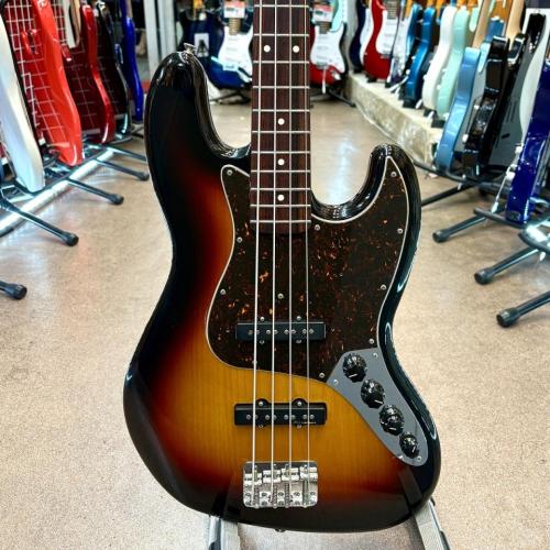 Fender Deluxe Active Jazz Bass