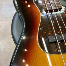 Fender Deluxe Active Jazz Bass_4