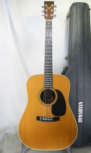 Martin D-76 US 200th Anniversary Model / Limited Edition・Eagle Head Inlay・13 State Stars Inlay・Herringbone and Rosette・Sitka Spruce Top・Rosewood Side and Back  【With Martin Biack Case】  1976年製