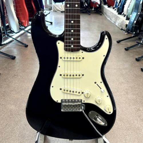Fender Japan ST-STD