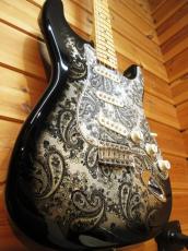 Fender Made in Japan Limited Stratocaster Black Paisley_5