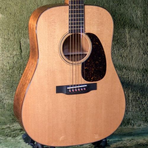 Martin 【実機動画あり】【当店限定特典付き】D-18Modern Deluxe #2817232【乾いたサウンドが心地良い個体】