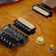 Sterling by MUSIC MAN Axis AX50QM Honey Pot (AX50QM-HP-M2-C)_3