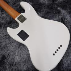 Sire Marcus Miller V7 New Gen 5-String Antique White_7