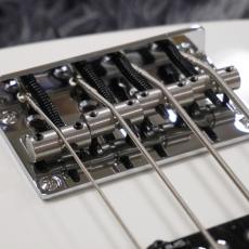 Sire Marcus Miller V7 New Gen 4-String Antique White_4