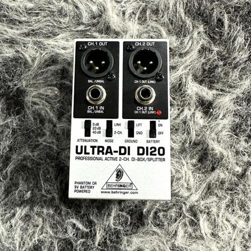 BEHRINGER DI20