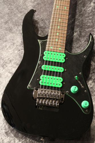 Ibanez Premium Series UV70P Black #I240207191 【STEVE VAI Signature】【軽量個体 3.59kg】【7弦】
