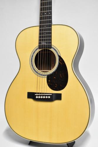 Martin OMJM  #2935125【木目の詰まった上質なスプルースTOP】