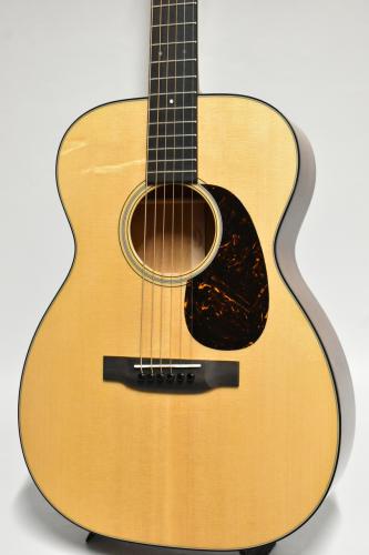 Martin 00-18  #2985115【個性的な木目のTOP】