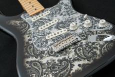 Fender Made in Japan Limited Stratocaster -Black Paisley-【限定復活】【3.49kg】【JD25021034】_4