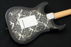 Fender Made in Japan Limited Stratocaster -Black Paisley-【限定復活】【3.49kg】【JD25021034】_9