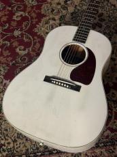 Gibson 【New】Custom Shop Murphy Lab 1942 Banner J-45 Light Aged Alpine White #22295048
