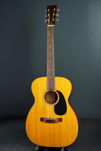 Martin 00-18