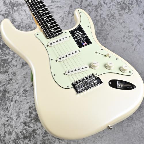 Fender FSR  American Professional Classic Stratocaster / Olympic Pearl #US26029389 ≒3.41kg