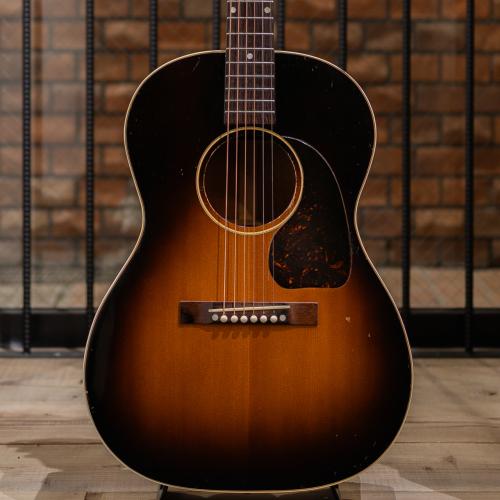 Gibson LG-2 / 1949