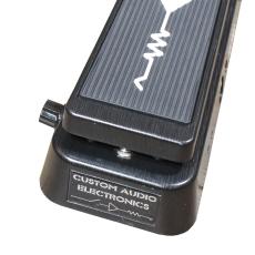MXR MC404 CAE Wah