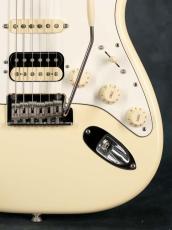 Fender American Professional Stratocaster HSS Shawbacker Olympic White_9