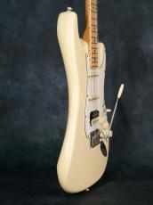 Fender American Professional Stratocaster HSS Shawbacker Olympic White_16