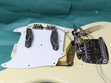 Fender MUSTANG OLW/R　_11