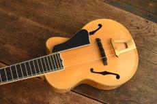 Sunny Soprano Archtop Ukulele