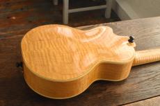 Sunny Soprano Archtop Ukulele_7