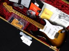 Fender Custom Shop Limited Edition 70th Anniversary 1954 Stratocaster Relic Wide-Fade 2-Color Sunburst_2