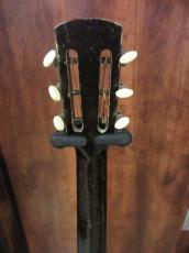 Regal 1930's Model 27 Roundneck_6