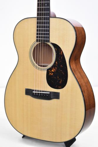 Martin 【クロサワ横浜店】00-18  #3082337【おうちギターに大人気】【48回無金利分割可能】