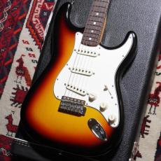 Fender Custom Shop 1966 Stratocaster Deluxe Closet Classic 3-Color Sunburst_2
