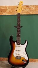 Fender Custom Shop 1966 Stratocaster Deluxe Closet Classic 3-Color Sunburst_11