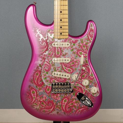 Fender Made in Japan Limited Stratocaster Pink Paisley