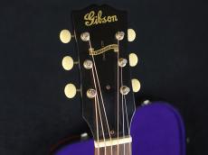 Gibson 1942 Banner J-45 Reissue Ultra Light Aged Vintage Sunburst_4