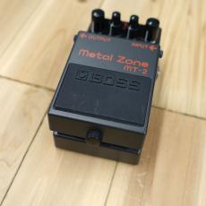 BOSS MT-2 Metal Zone_4