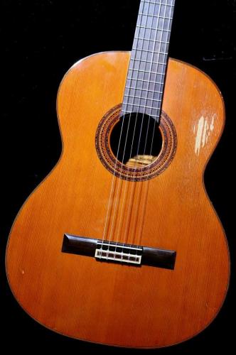 ASTURIAS 【USED】AST50 杉・ローズウッド【圧倒的貫禄】【美音個体】【日本製】【池袋店在庫品】