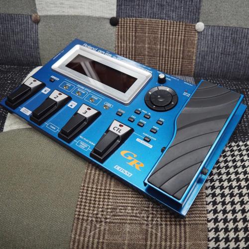 Roland GR-55 Guitar Synthesizer