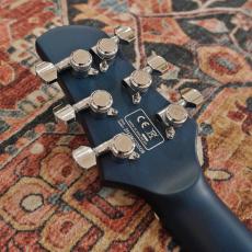 Sire Larry Carlton Q7 Hollow / TBL (Transparent Blue)_11