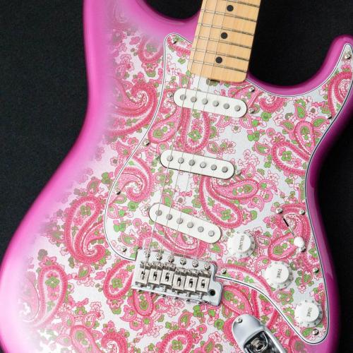 Fender Made in Japan Limited Stratocaster -Pink Paisley-【限定復活】【3.44kg】【JD25022800】【町田店】