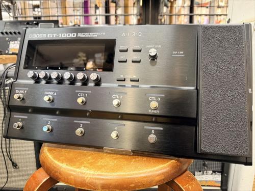 BOSS GT-1000  -Guitar Effects Processor-