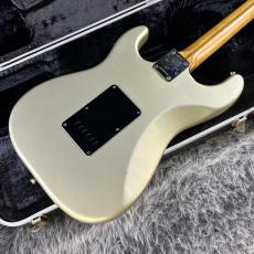 Fender 1979 25th Anniversary Stratocaster_6