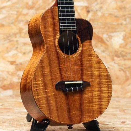 TODA Guitars VT-CW Tenor 2008